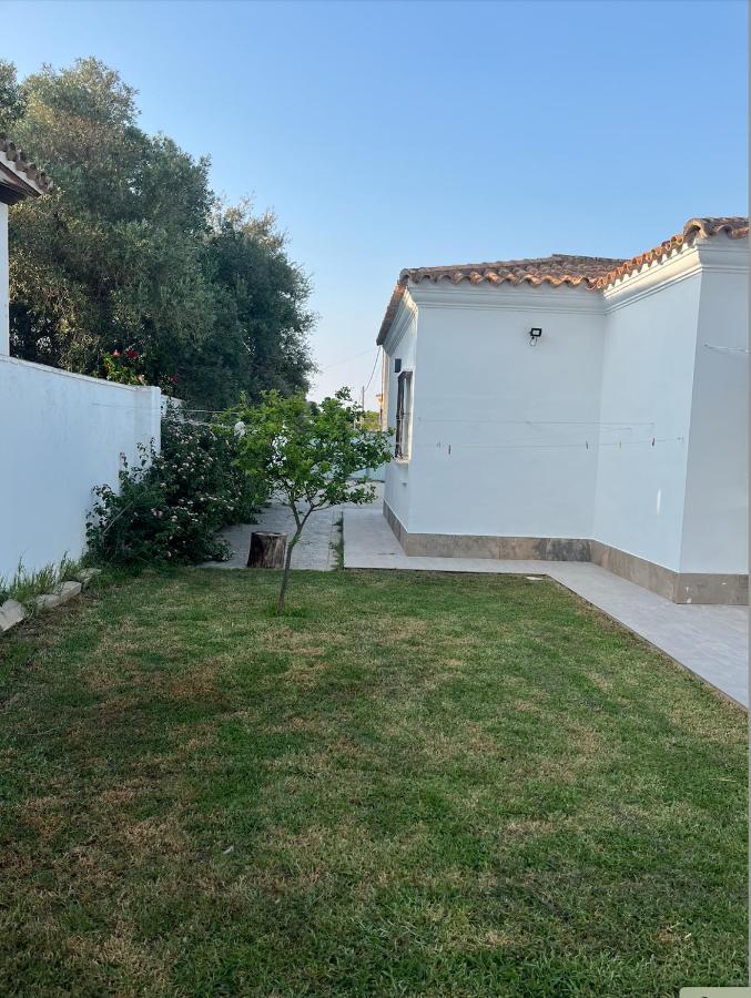 Fantastico Chalet Con Piscina 2 Km De La Barrosa Chiclana de la Frontera Kültér fotó