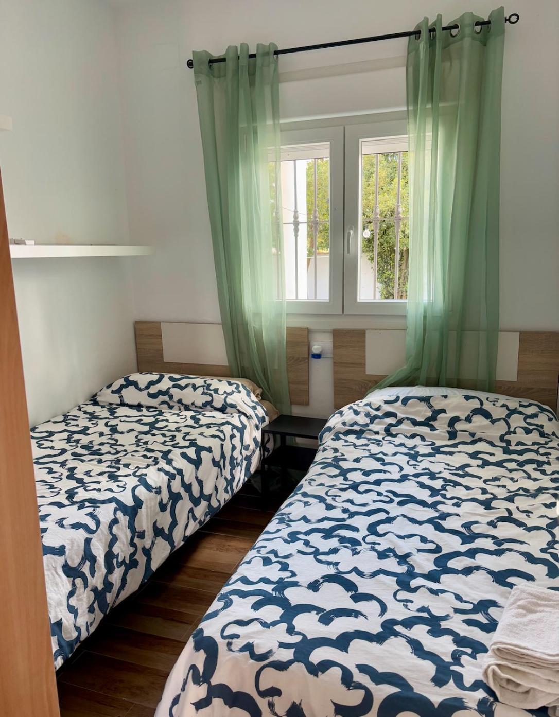 Fantastico Chalet Con Piscina 2 Km De La Barrosa Chiclana de la Frontera Kültér fotó